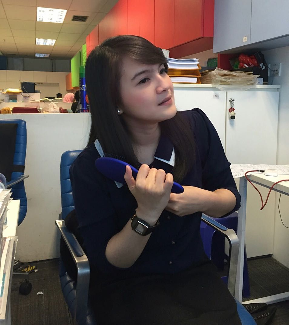 Dulu Ratu FTV, Kini Sarah Safitri Jadi Pekerja Kantoran dan Telah Bertitel S2, Tapi Masih Jomblo